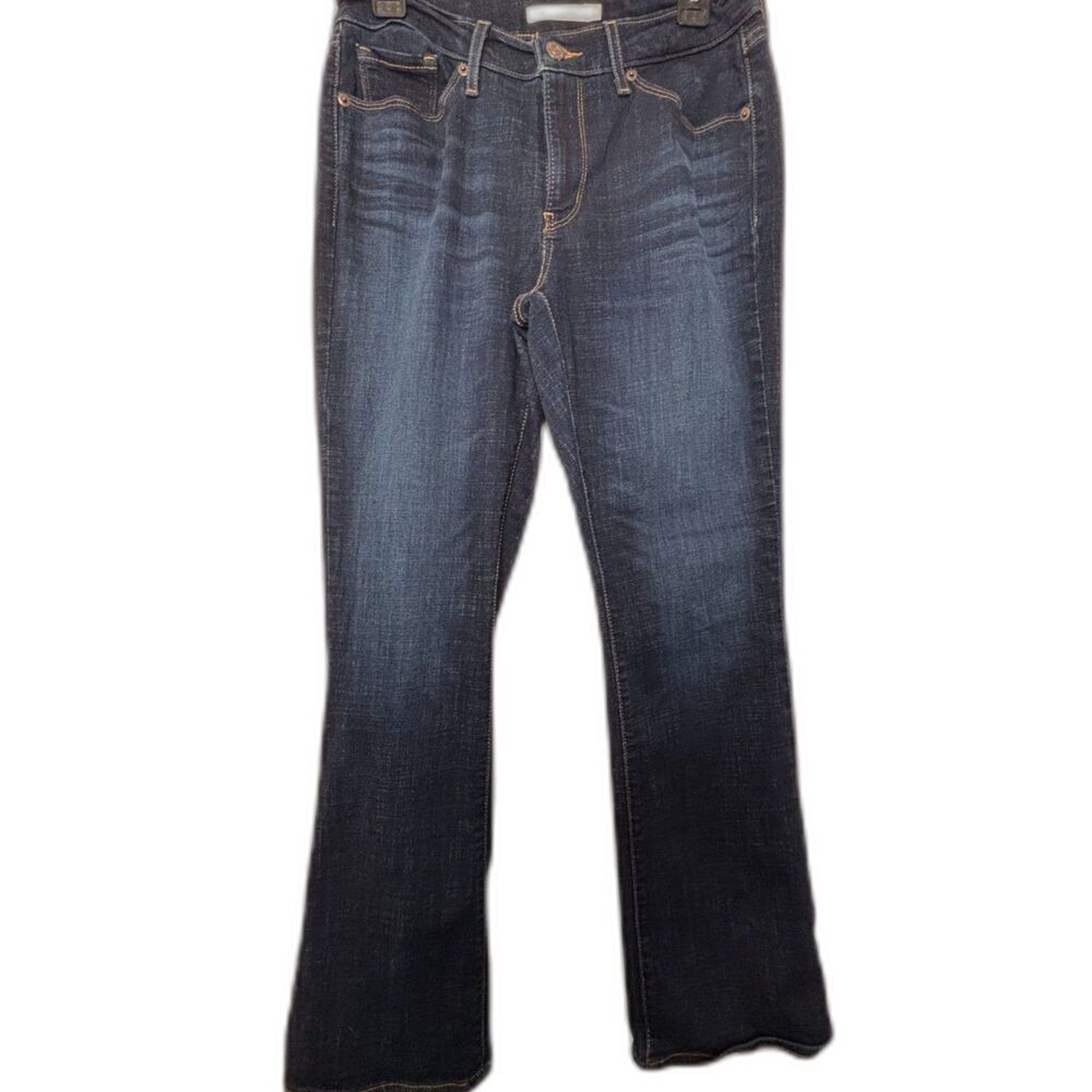 Women's Levi Classic Bootcut Jean, Size 8 Short
